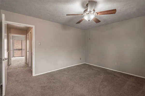 $1,250 | 2521 Crosstimbers Street, Unit D1, Huntsville, TX 77320