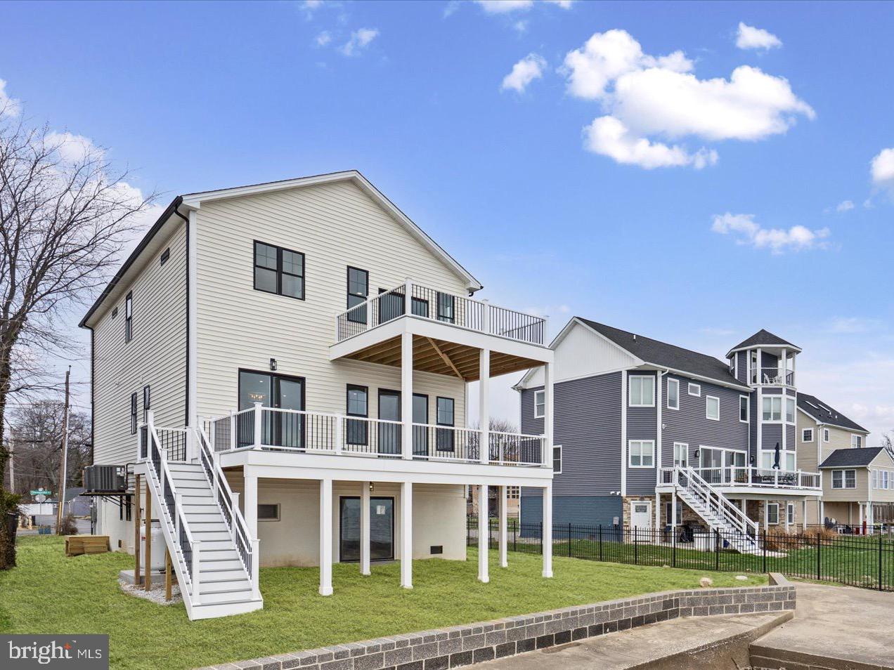 8823 Chesapeake Avenue Sparrows Point, MD 21219 - Photo 4 of 92