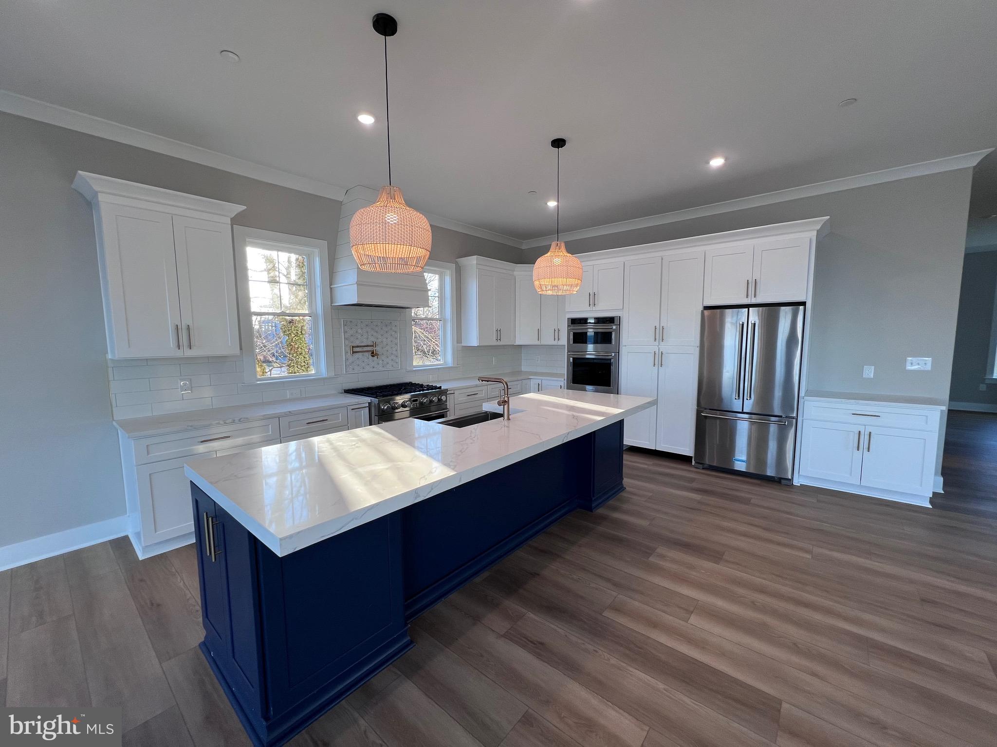 8823 Chesapeake Avenue Sparrows Point, MD 21219 - Photo 5 of 92