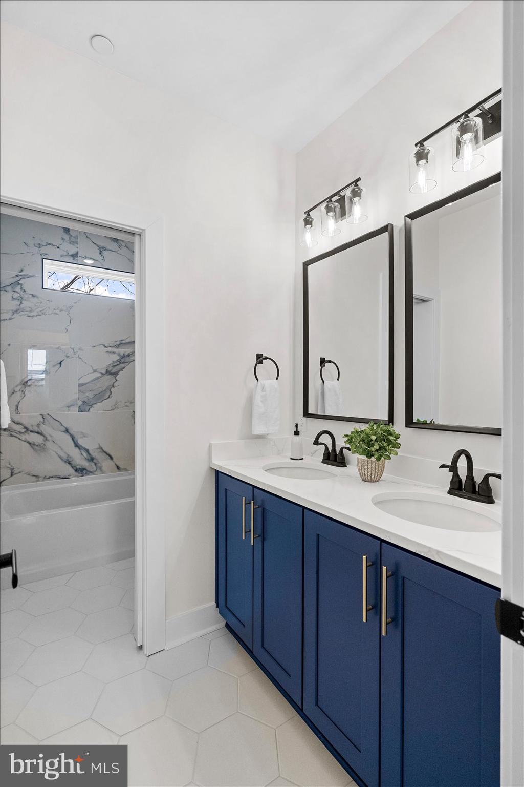 8823 Chesapeake Avenue Sparrows Point, MD 21219 - Photo 59 of 92