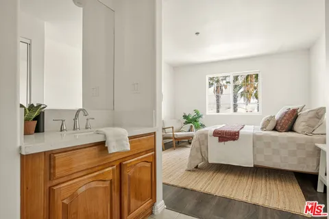 $625,000 | 3711 Baldwin Street, Unit 1304, Los Angeles, CA 90031