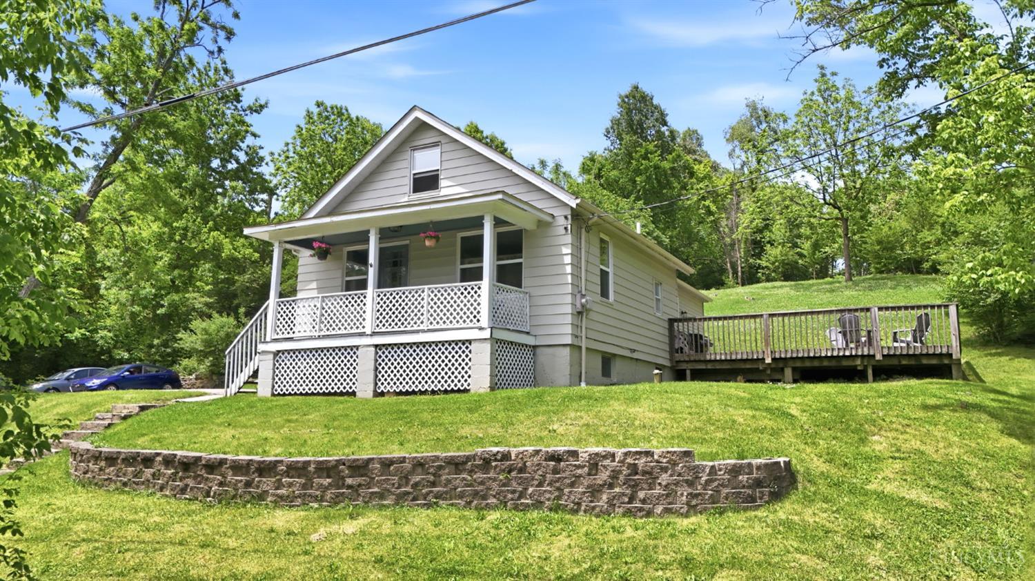 7535 Sheed Road Cincinnati, OH 45247 - Photo 2 of 40