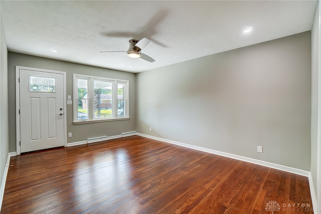 1369 Falke Drive Riverside, OH 45432 - Photo 6 of 44