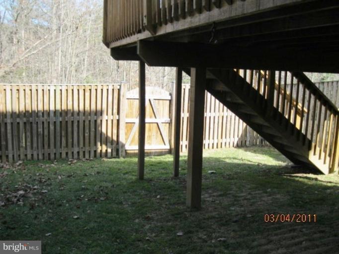 2556 Summers Ridge Drive Odenton, MD 21113 - Photo 16 of 17 Back yard