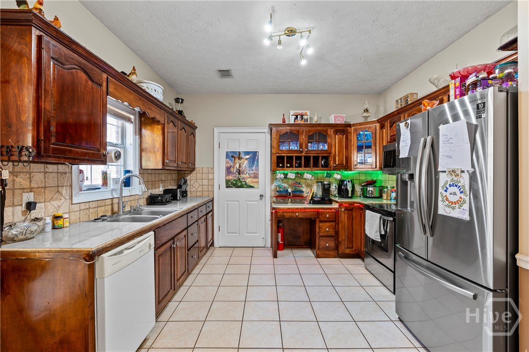 2498 Highway 212 Covington, GA 30016 - Photo 12 of 74