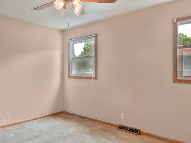4602 Rainbow Ridge Rockford, IL 61109 - Photo 17 of 25 Gallery Image 17