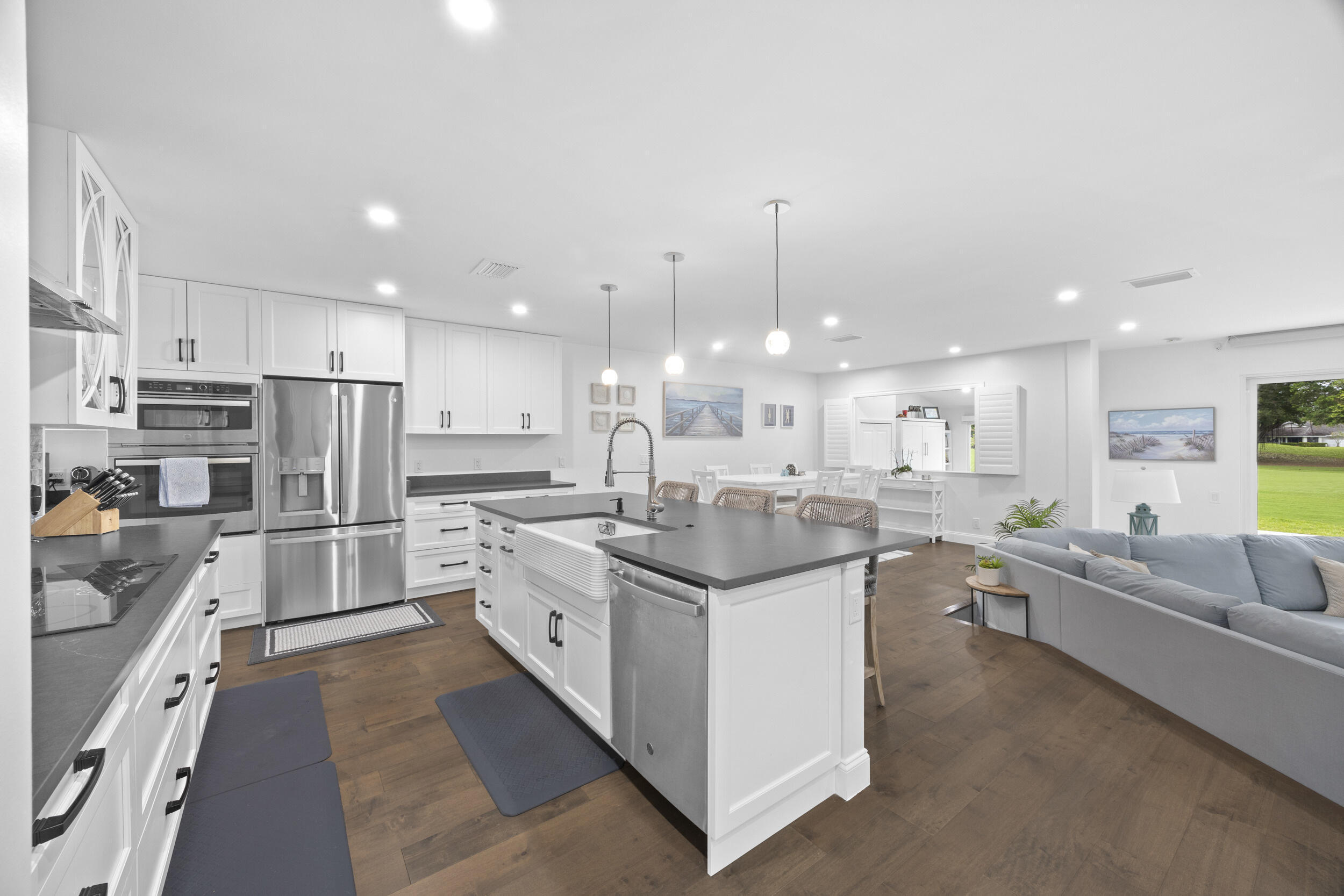 17235 Bay Street Jupiter, FL 33477 - Photo 12 of 47 16_jv2a4239
