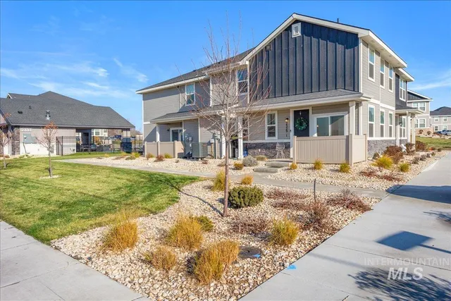 $335,000 | 2329 East Spice Loop, Unit 1, Nampa, ID 83687