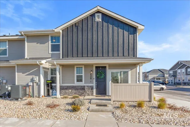 $335,000 | 2329 East Spice Loop, Unit 1, Nampa, ID 83687