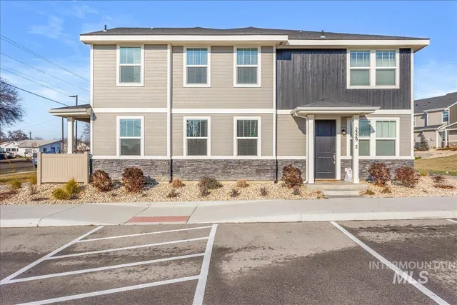 $335,000 | 2329 East Spice Loop, Unit 1, Nampa, ID 83687