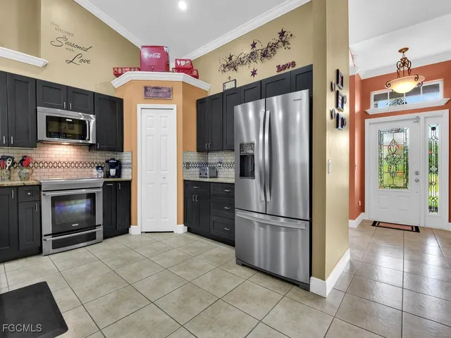 $329,000 | 621 Northwest 28th Terrace, Cape Coral, FL 33993