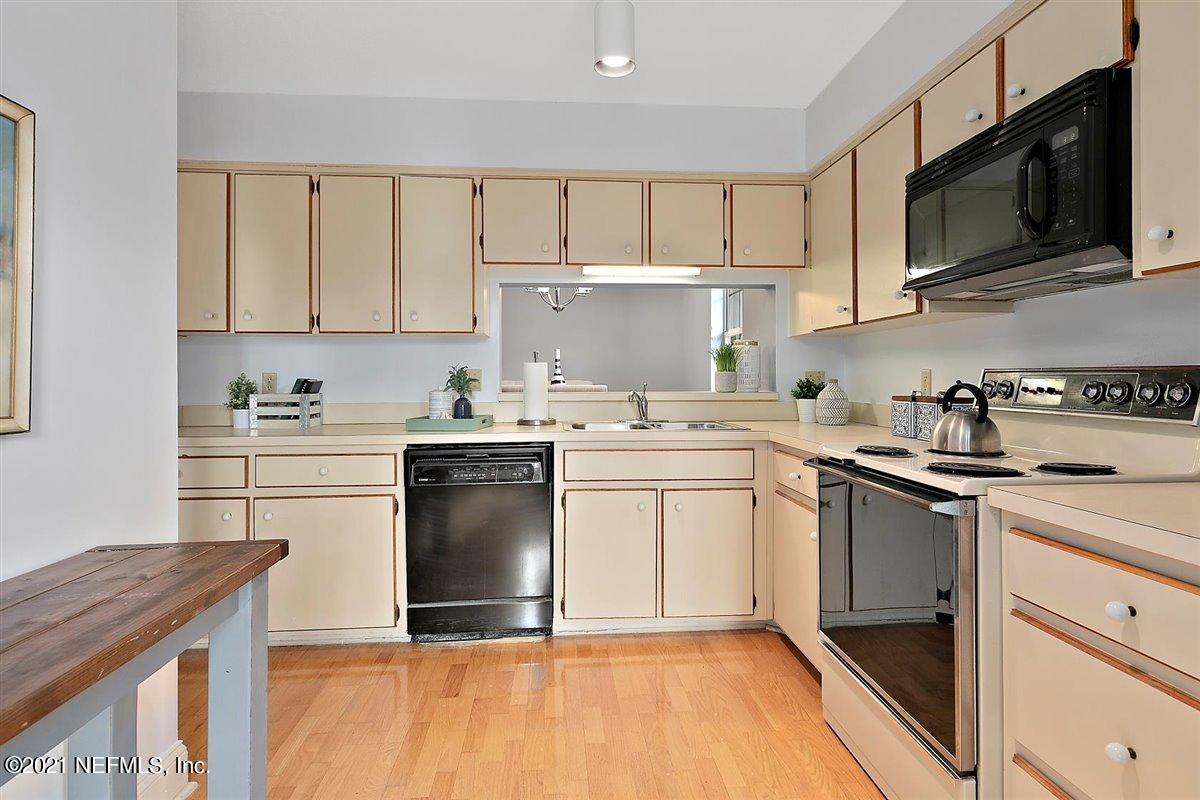 506 Tournament Road Ponte Vedra Beach, FL 32082 - Photo 7 of 24 Kitchen