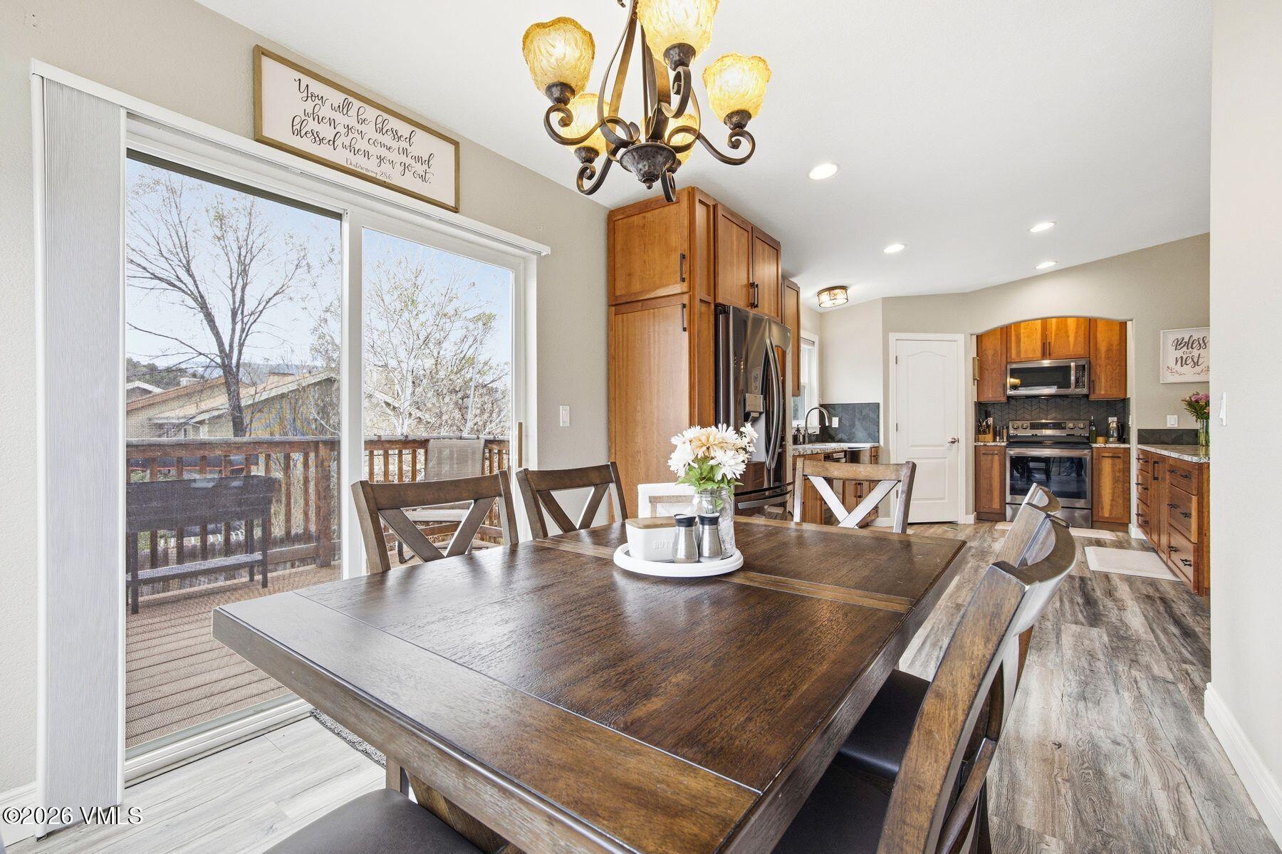 376 Blacksmith Road Eagle, CO 81631 - Photo 14 of 35 376 Blacksmith Primary Dining