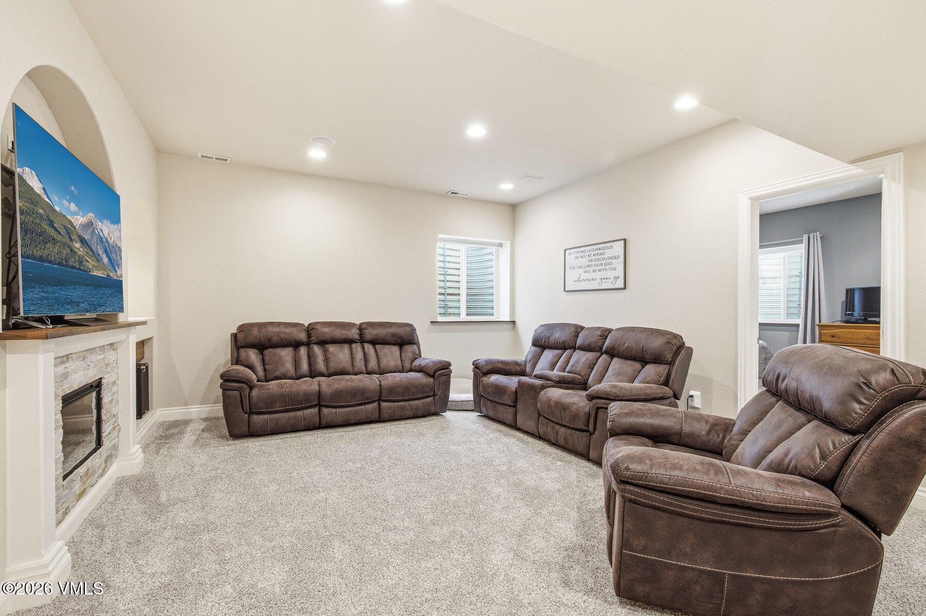 376 Blacksmith Road Eagle, CO 81631 - Photo 23 of 35 376 Blacksmith Living Room