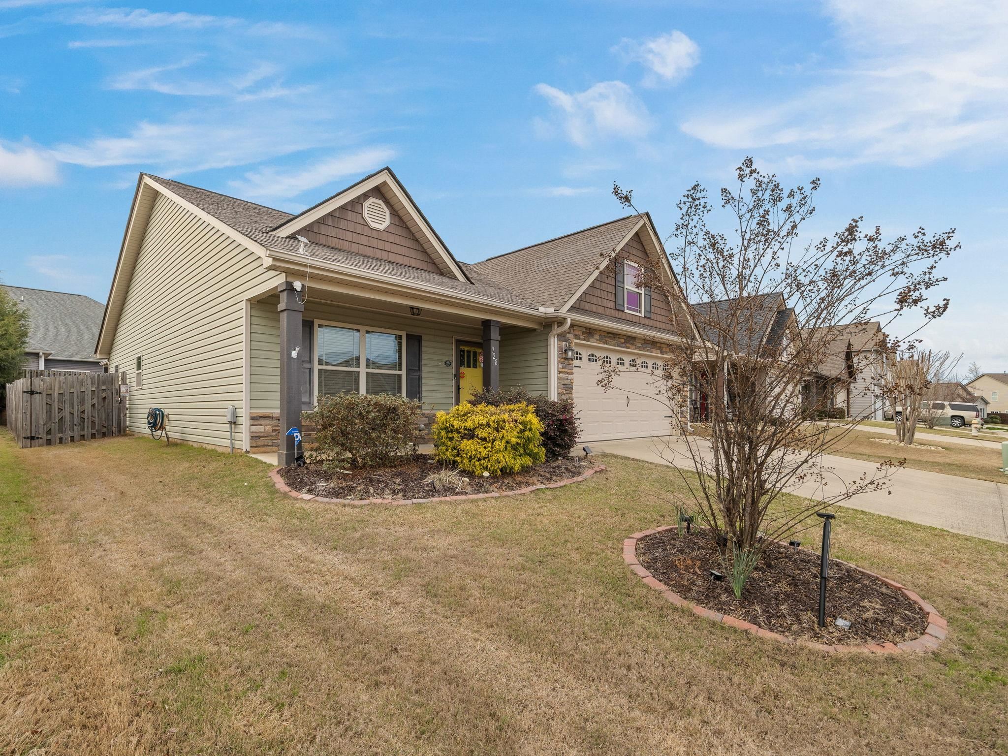 728 Cerons Street Moore, SC 29369 - Photo 3 of 31