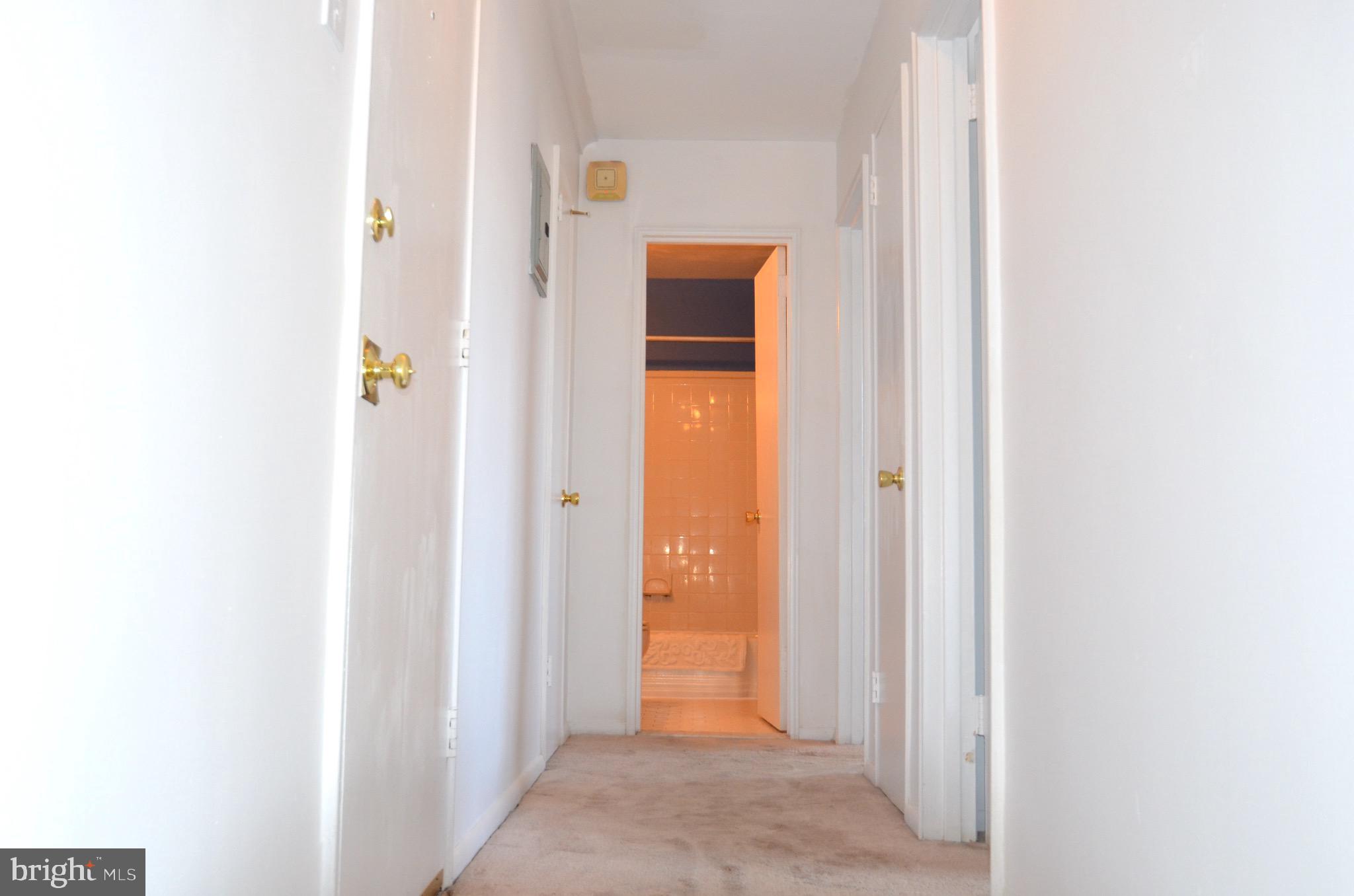 383 Lakeside Road, Unit 301 Ardmore, PA 19003 - Photo 12 of 20 Hallway