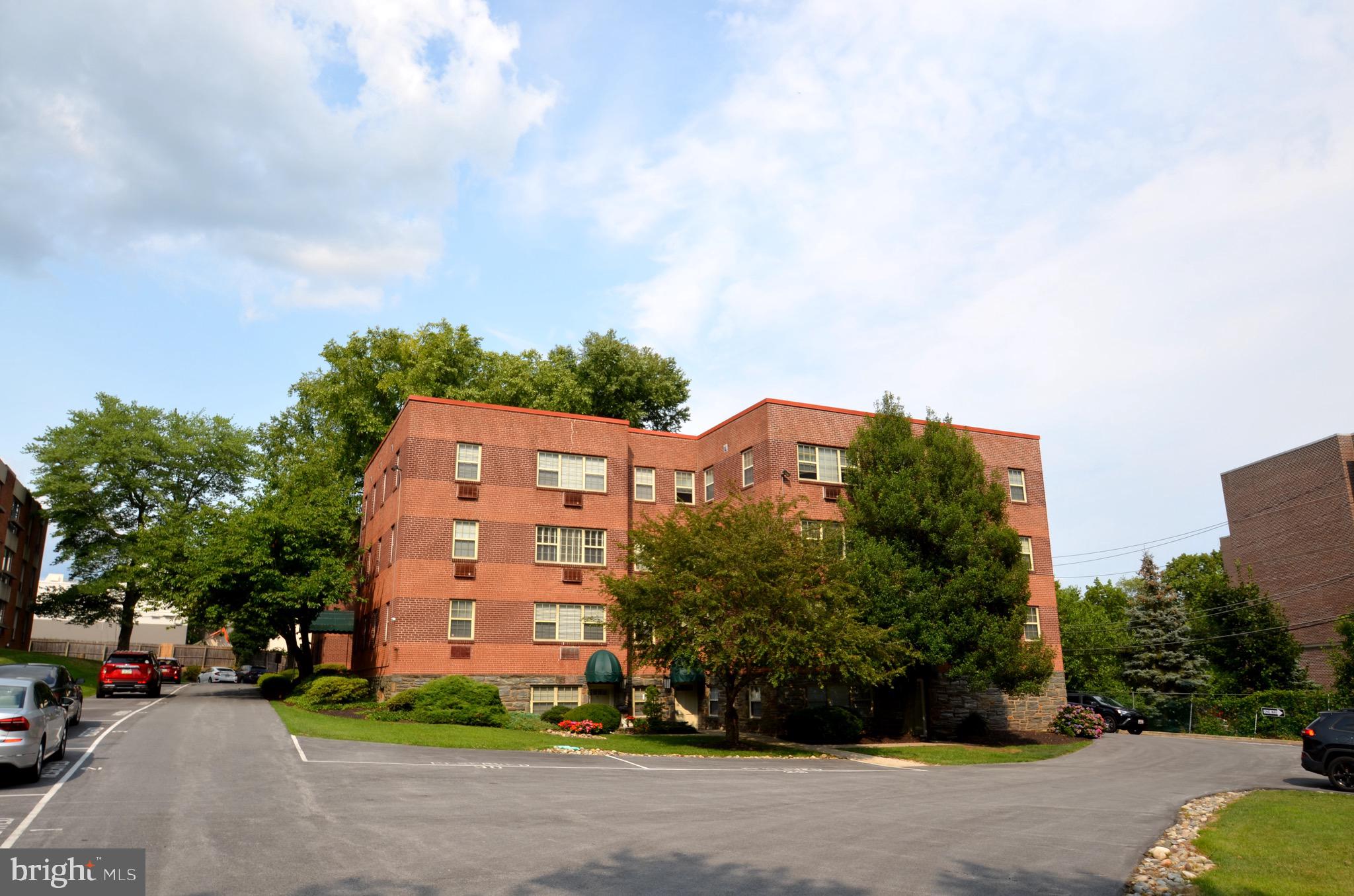 383 Lakeside Road, Unit 301 Ardmore, PA 19003 - Photo 2 of 20 Building driving up to it
