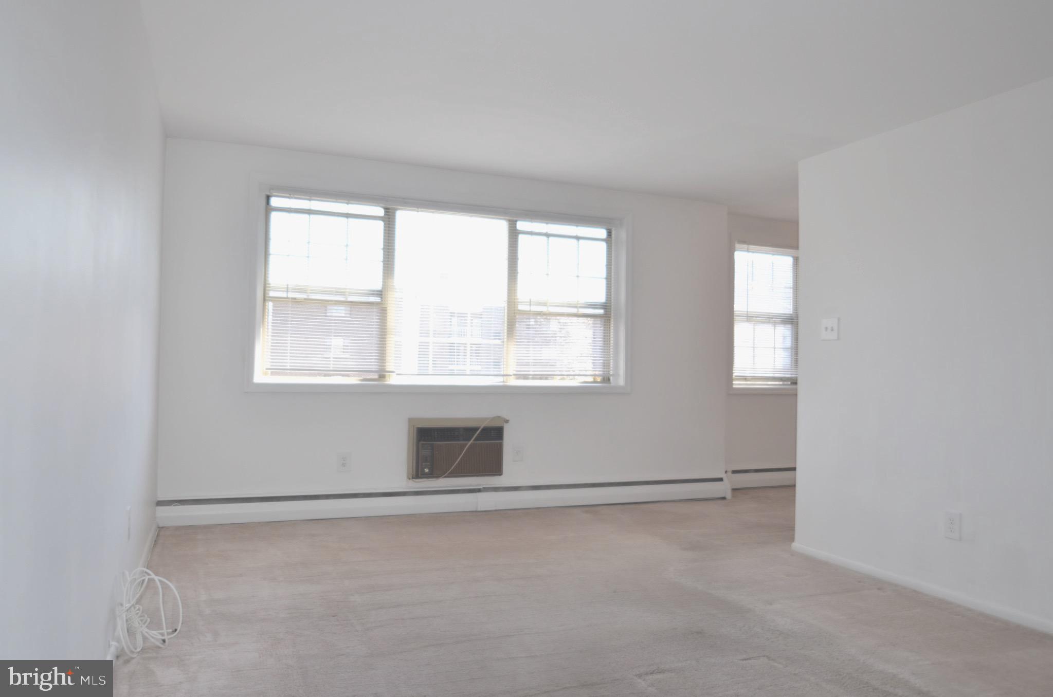 383 Lakeside Road, Unit 301 Ardmore, PA 19003 - Photo 4 of 20 Living Room