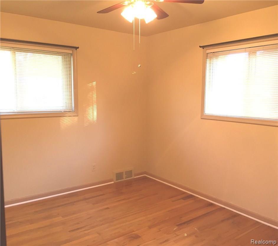 11308 Erdmann Road Sterling Heights, MI 48314 - Photo 11 of 21 IMG_0596.JPG