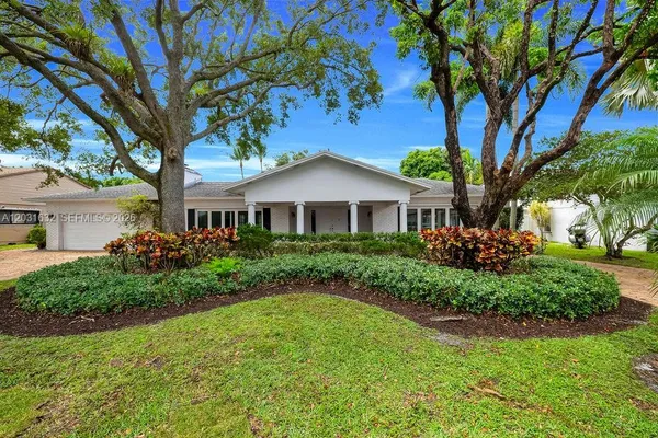 $1,245,000 | 8820 North Lake Dasha Drive, Plantation, FL 33324
