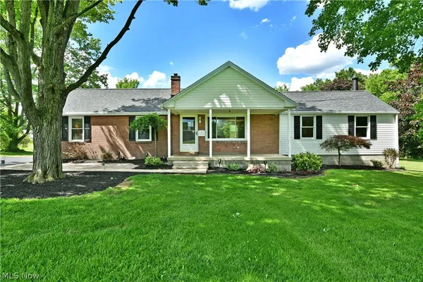 $349,000 | 1070 East Calla Road, Youngstown, OH 44514
