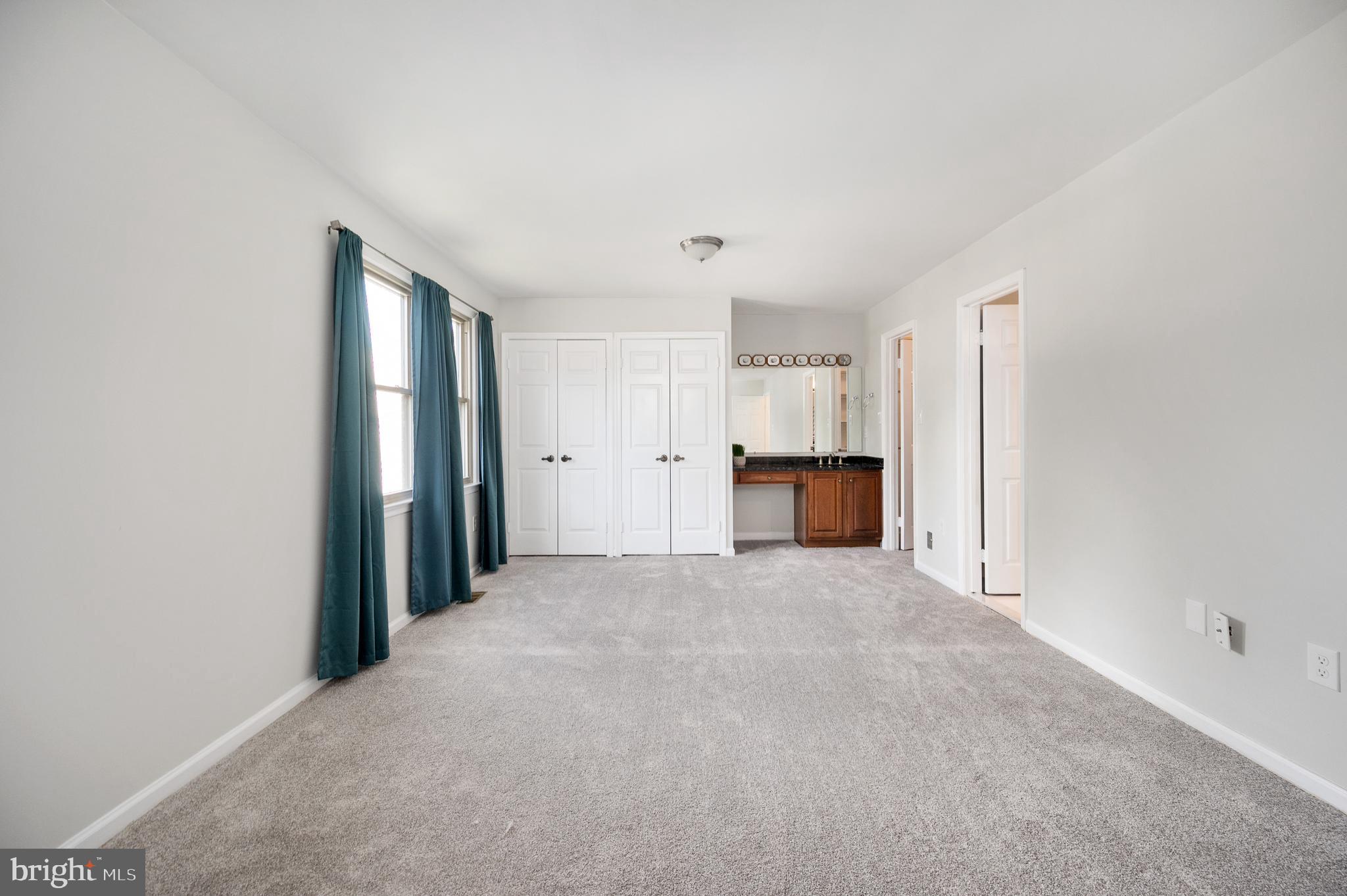 8202 Rushing Creek Drive Springfield, VA 22153 - Photo 21 of 44 Primary BR, her sitting area with sink