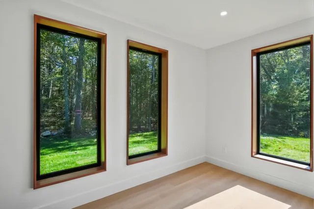 $979,000 | 29 Carriage Hill Lane, South Berwick, ME 03908