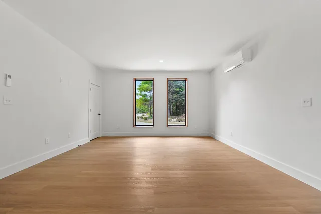 $979,000 | 29 Carriage Hill Lane, South Berwick, ME 03908