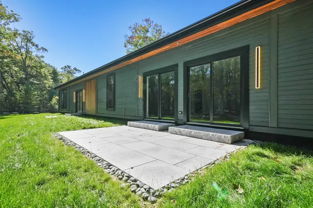 $979,000 | 29 Carriage Hill Lane, South Berwick, ME 03908