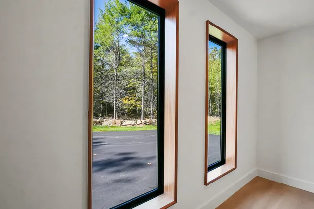 $979,000 | 29 Carriage Hill Lane, South Berwick, ME 03908