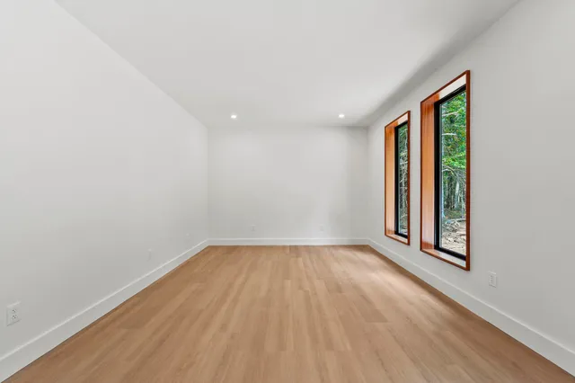 $979,000 | 29 Carriage Hill Lane, South Berwick, ME 03908