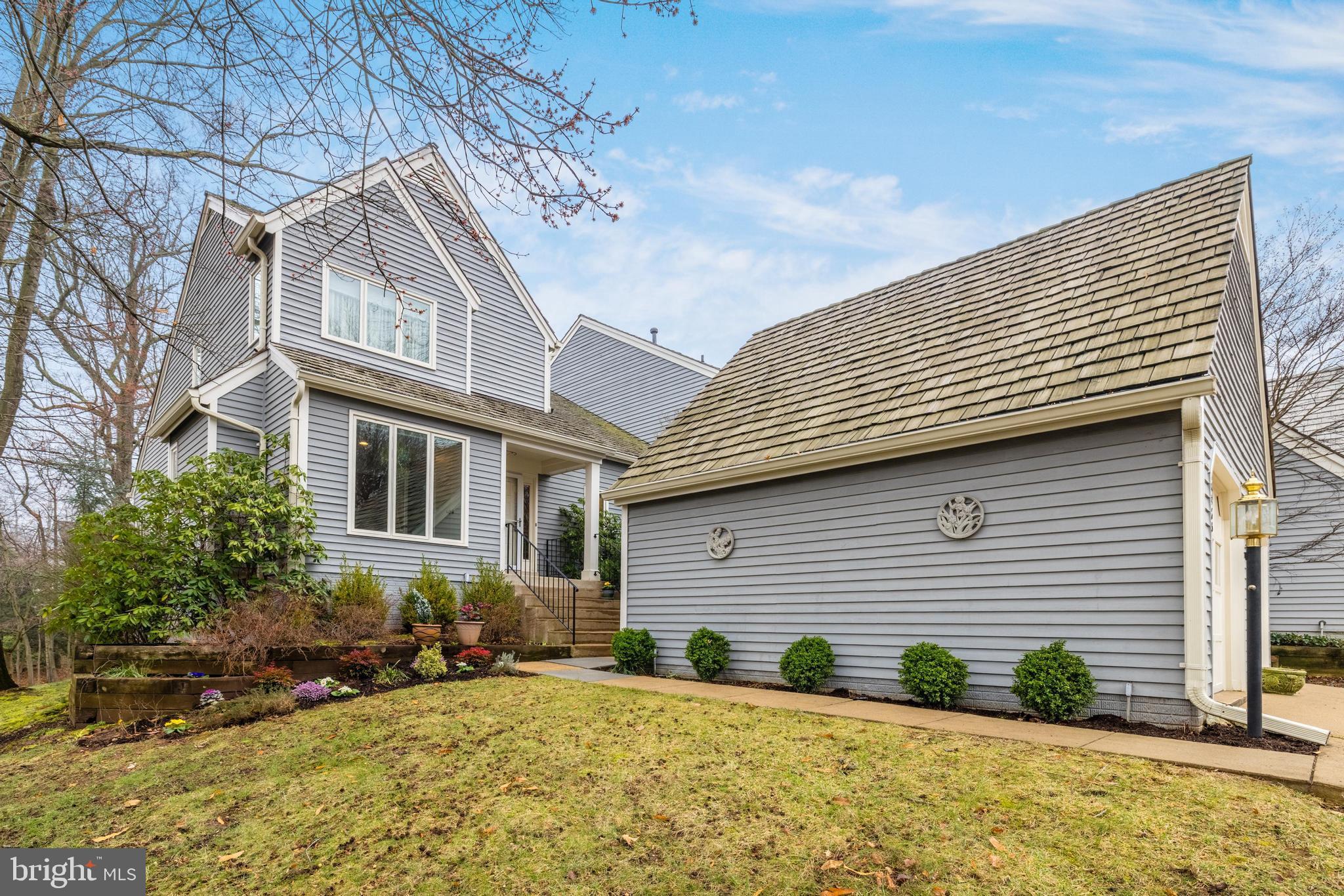 1263 Wedgewood Manor Way Reston, VA 20194 - Photo 4 of 55