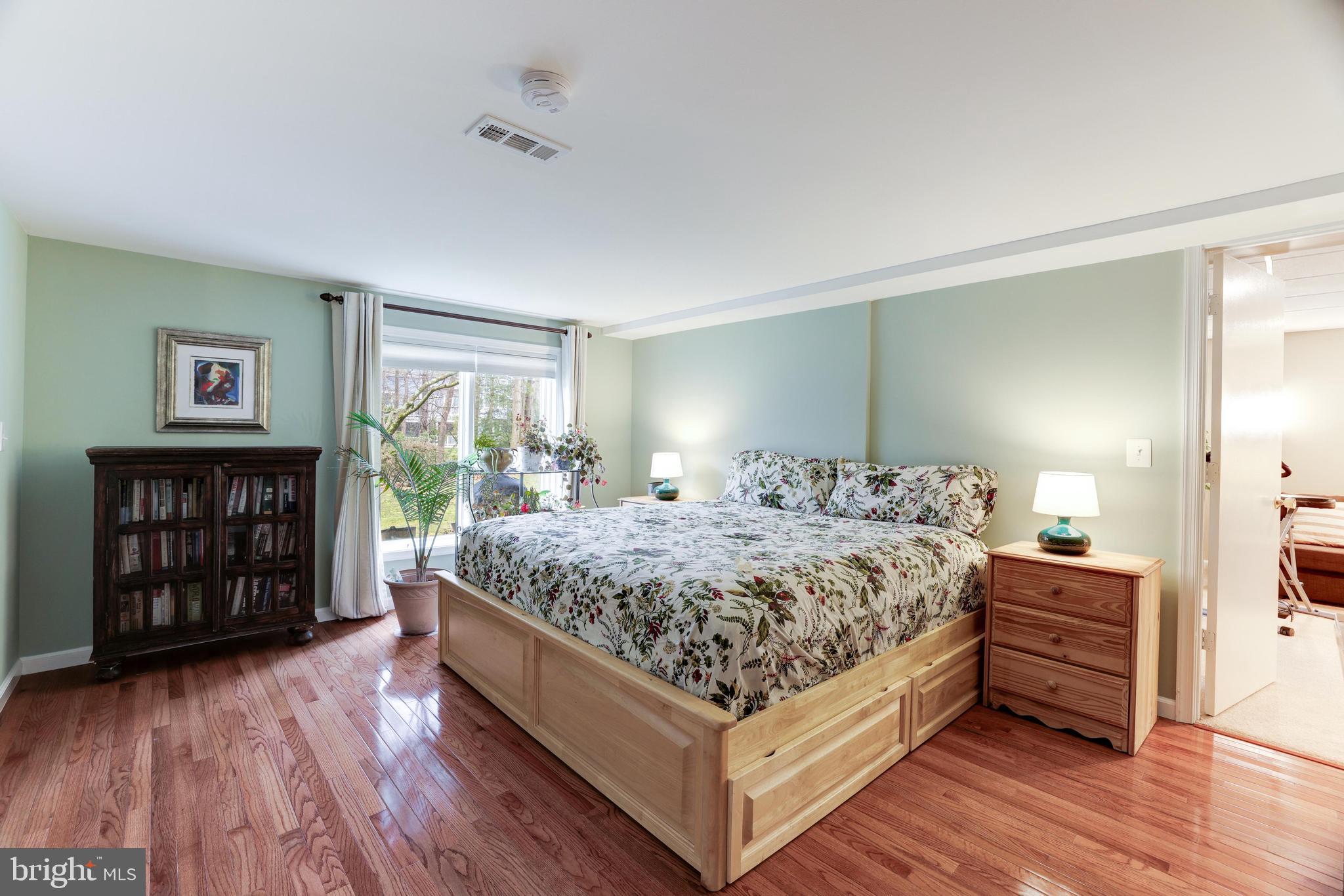 1263 Wedgewood Manor Way Reston, VA 20194 - Photo 47 of 55