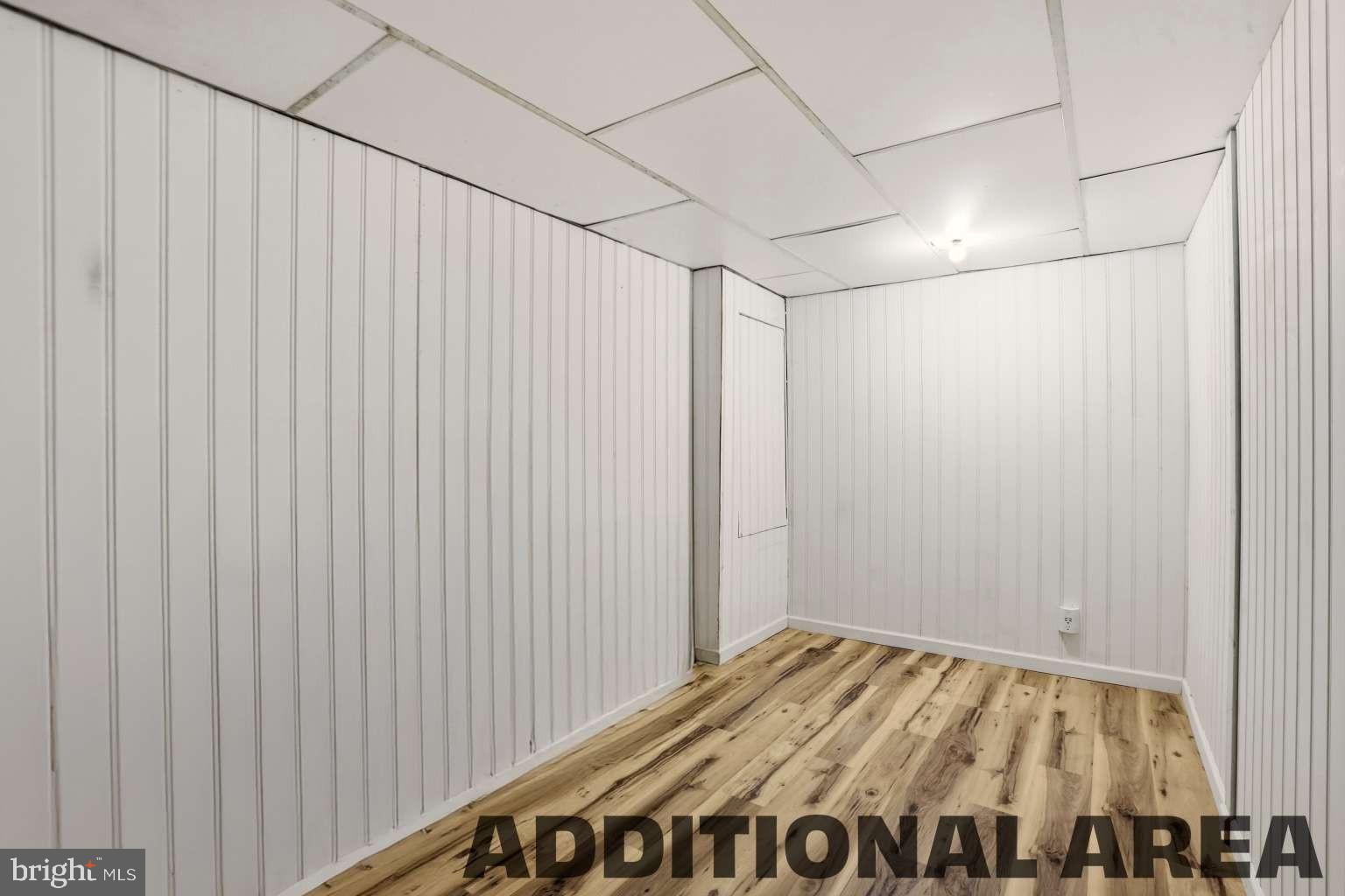 960 Jamestown Road Hightstown, NJ 08520 - Photo 16 of 18 a view of a room with a wooden floor