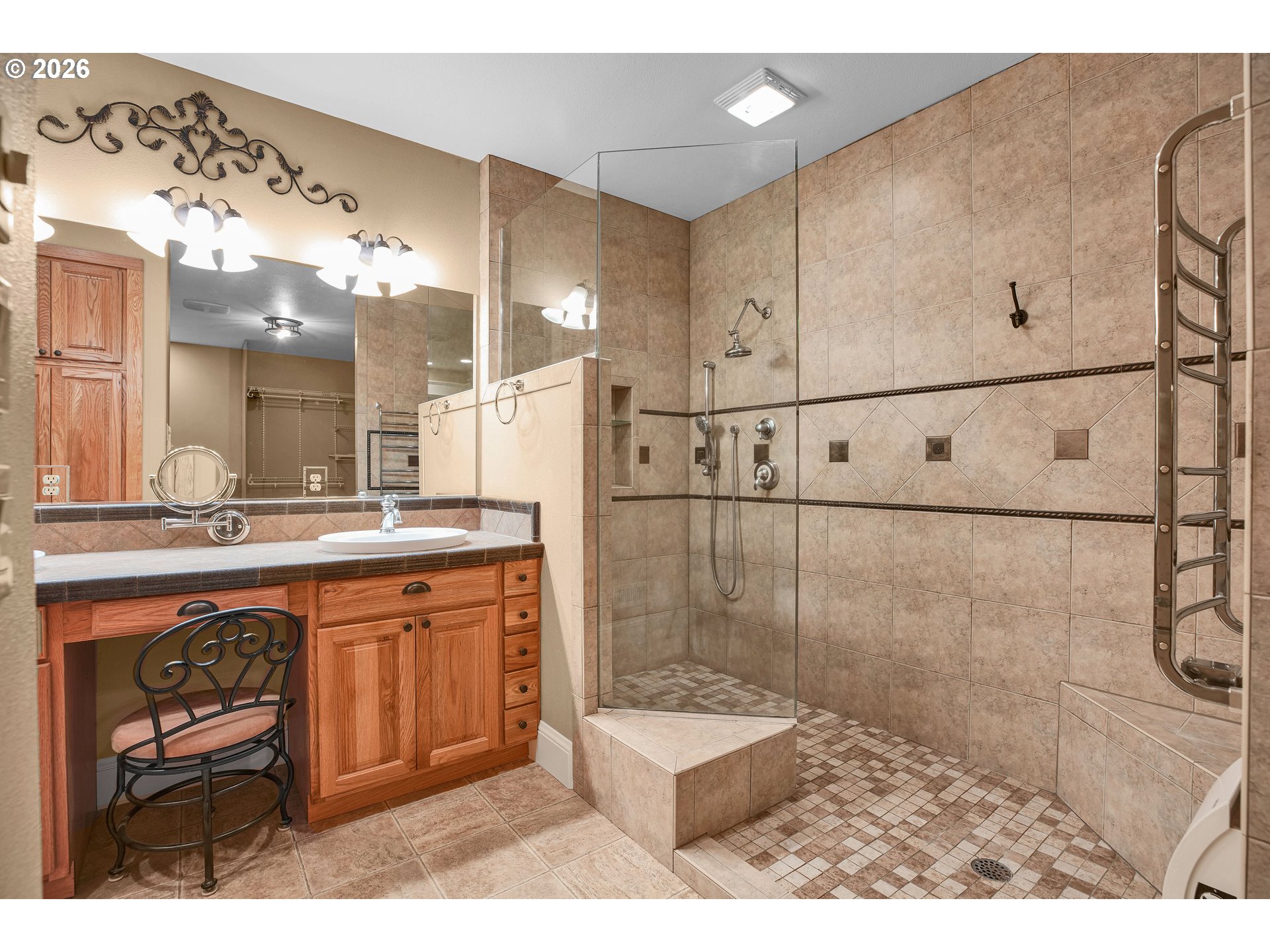 15308 Northeast Bonanza Road Brush Prairie, WA 98606 - Photo 16 of 45 Bathroom, Attached