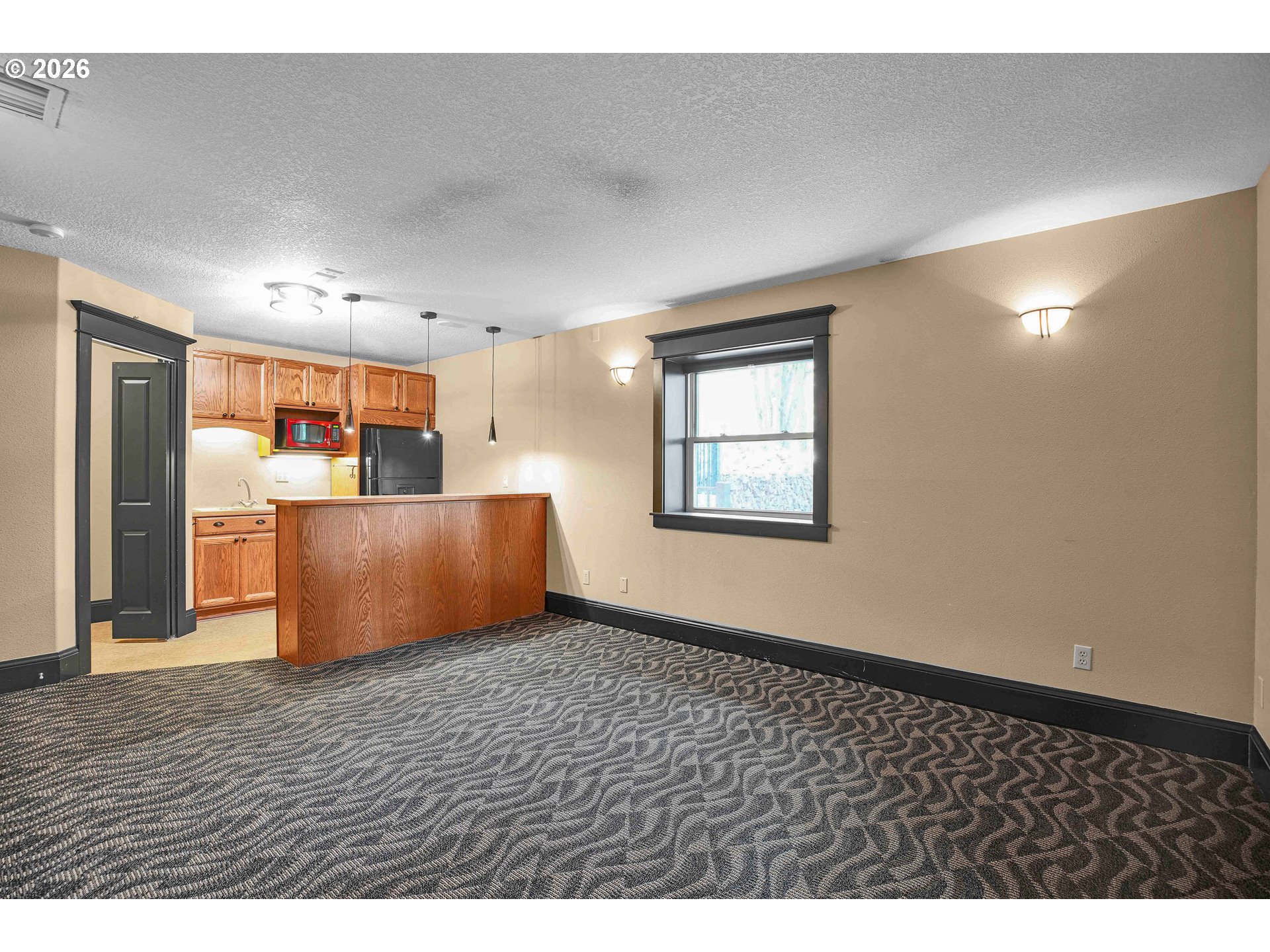 15308 Northeast Bonanza Road Brush Prairie, WA 98606 - Photo 29 of 45 Wet Bar