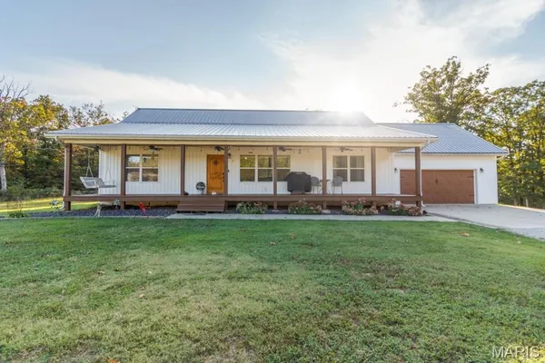 $514,900 | 13940 Industry Road, Lebanon, MO 65536