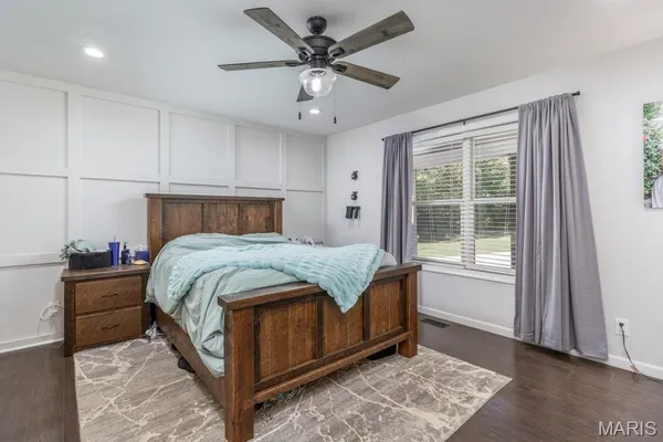 $514,900 | 13940 Industry Road, Lebanon, MO 65536