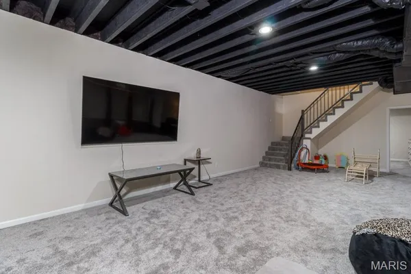 $514,900 | 13940 Industry Road, Lebanon, MO 65536