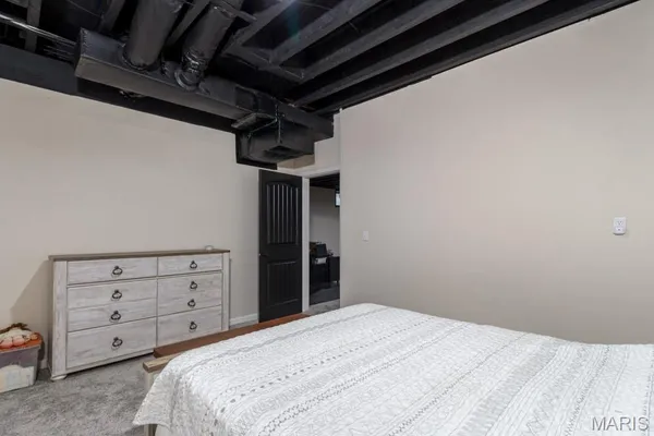 $514,900 | 13940 Industry Road, Lebanon, MO 65536