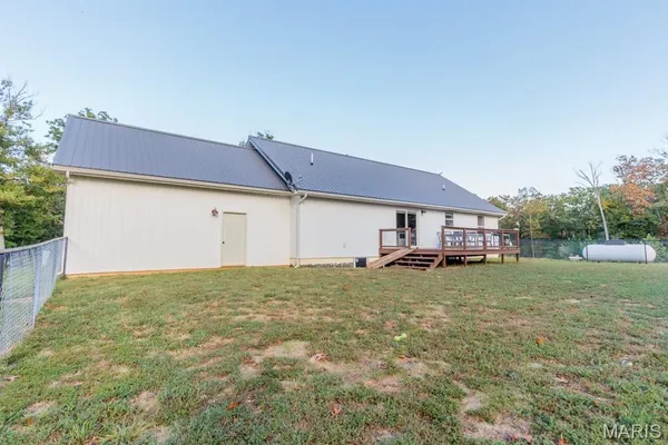 $514,900 | 13940 Industry Road, Lebanon, MO 65536