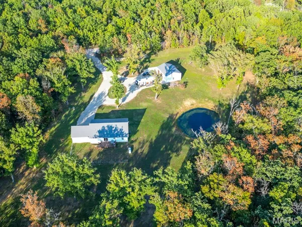 $514,900 | 13940 Industry Road, Lebanon, MO 65536