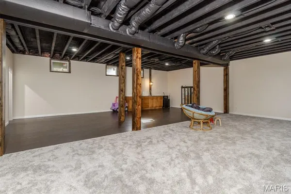 $514,900 | 13940 Industry Road, Lebanon, MO 65536