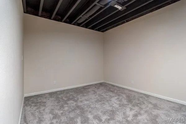 $514,900 | 13940 Industry Road, Lebanon, MO 65536