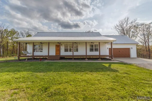 $514,900 | 13940 Industry Road, Lebanon, MO 65536