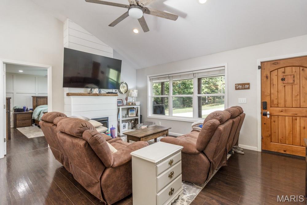 13940 Industry Road Lebanon, MO 65536 - Photo 70 of 76