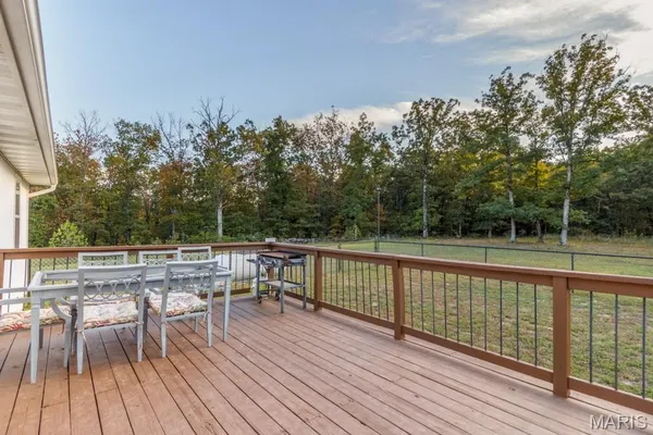 $514,900 | 13940 Industry Road, Lebanon, MO 65536