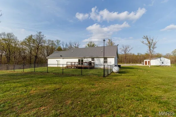 $514,900 | 13940 Industry Road, Lebanon, MO 65536