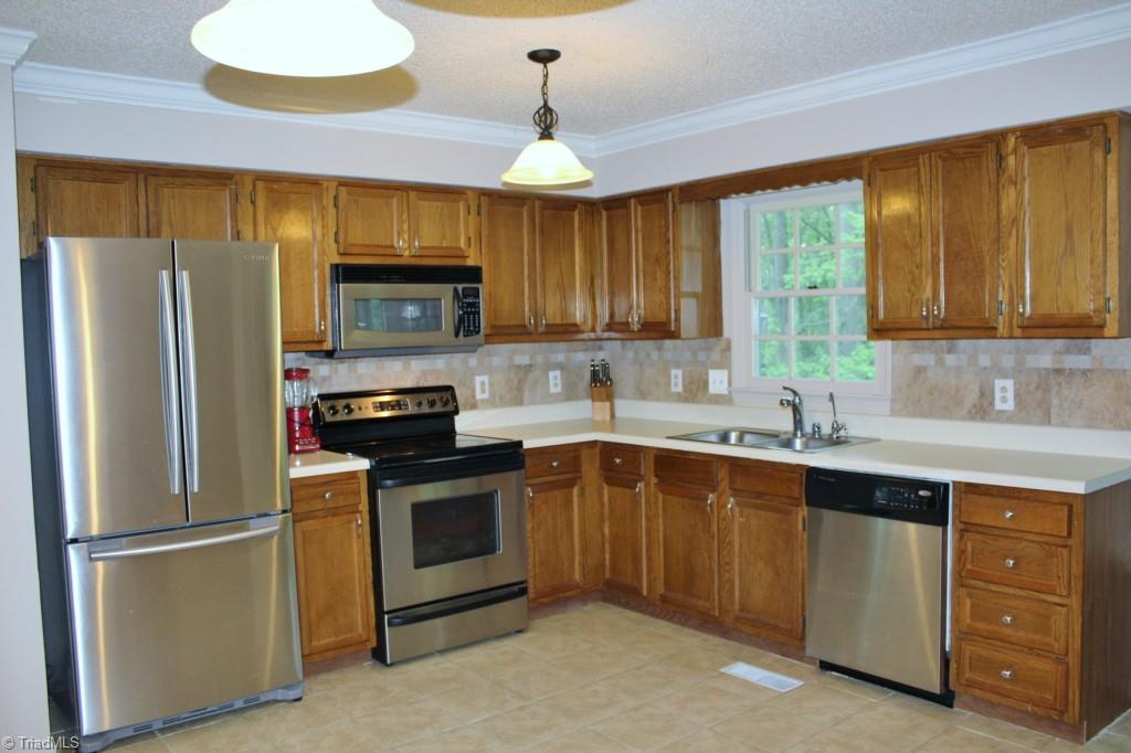 701 Ridgeworth Avenue High Point, NC 27265 - Photo 2 of 14 Gallery Image 2