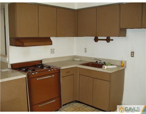 183 Evergreen Road, Unit 14B Edison, NJ 08837 - Photo 6 of 9 Gallery Image 6